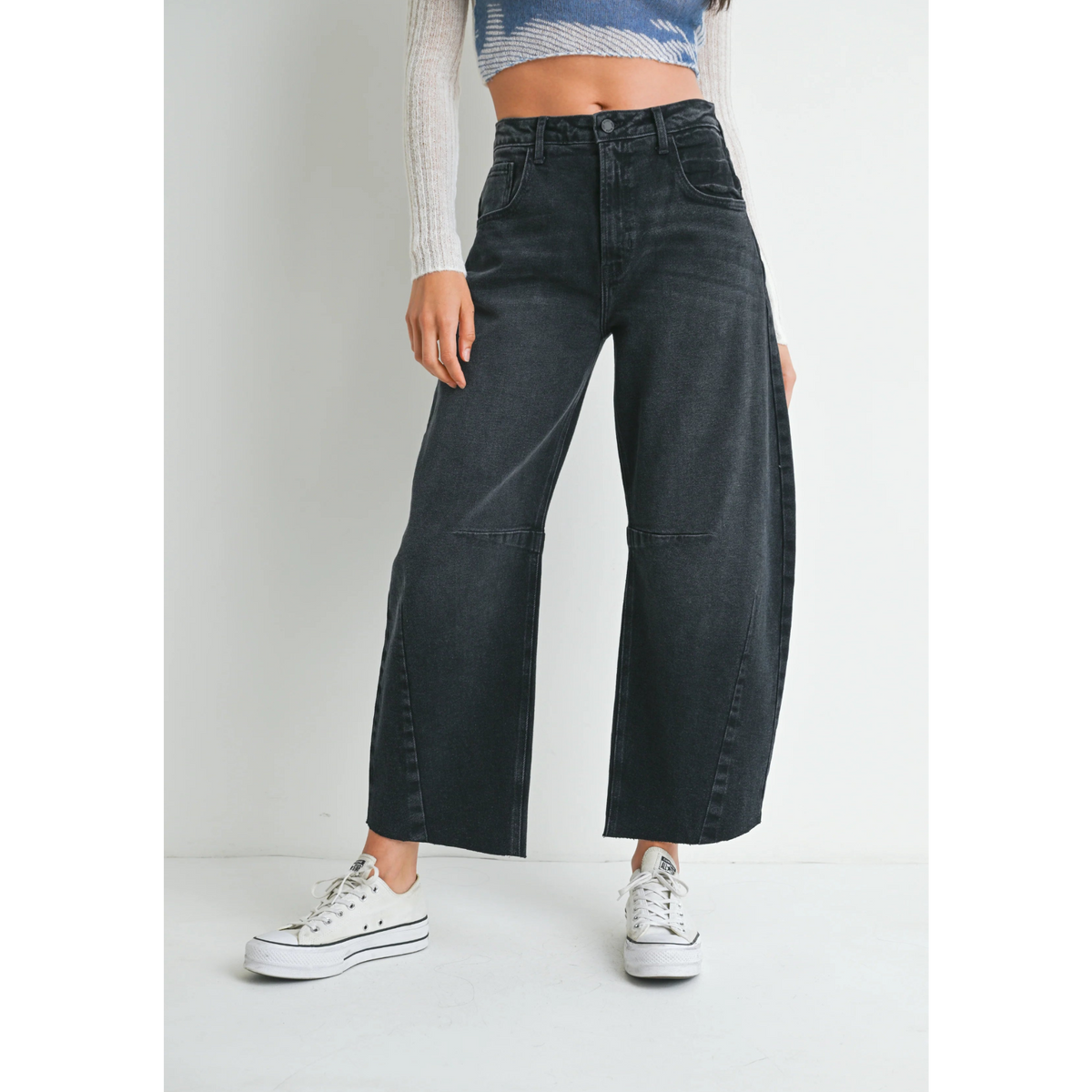 Barrel Jeans w/ Seam - Washed Black