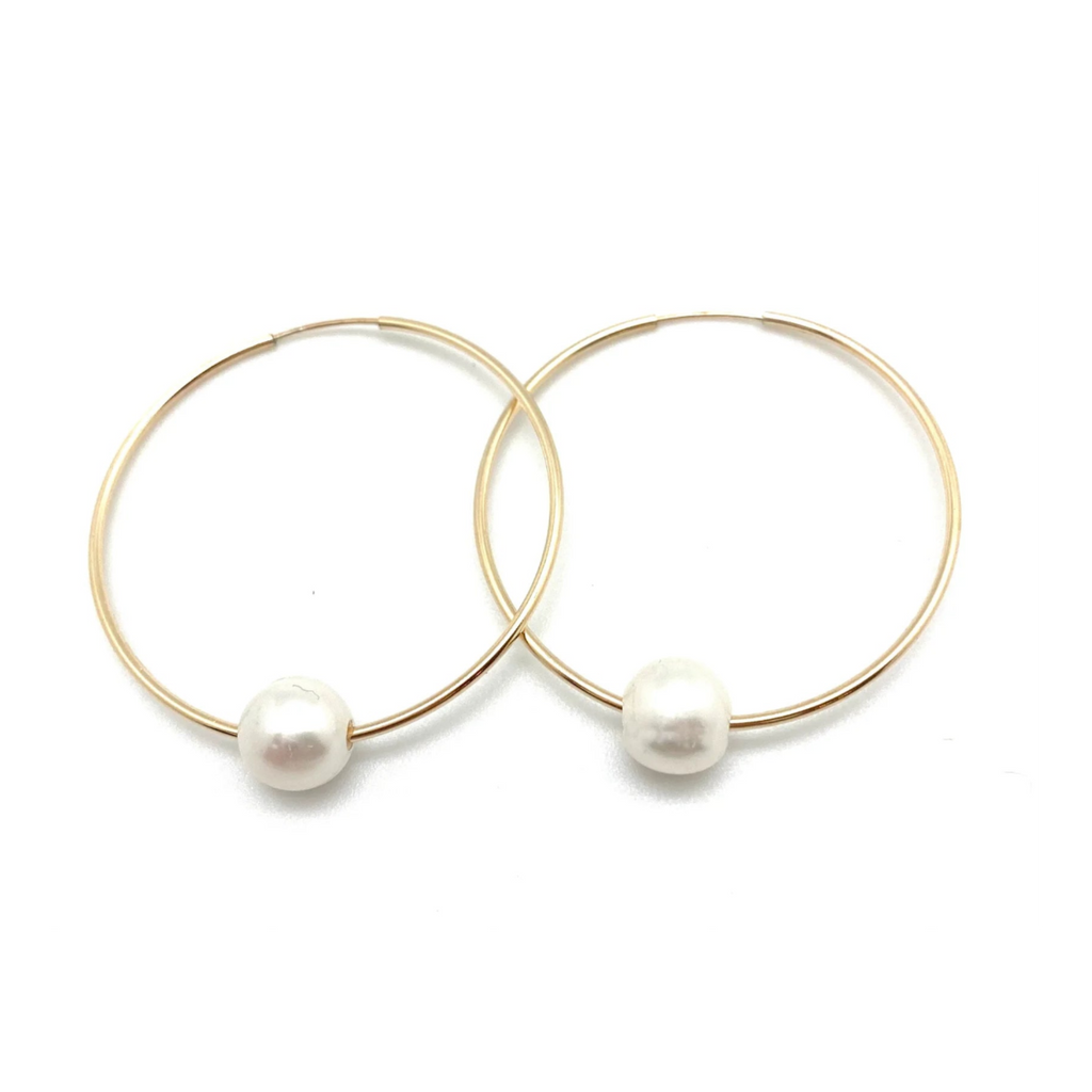 Mia Hoop w/ Pearl