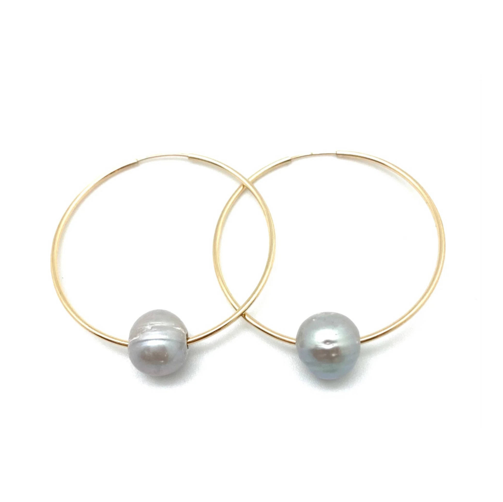 Mia Hoop w/ Pearl